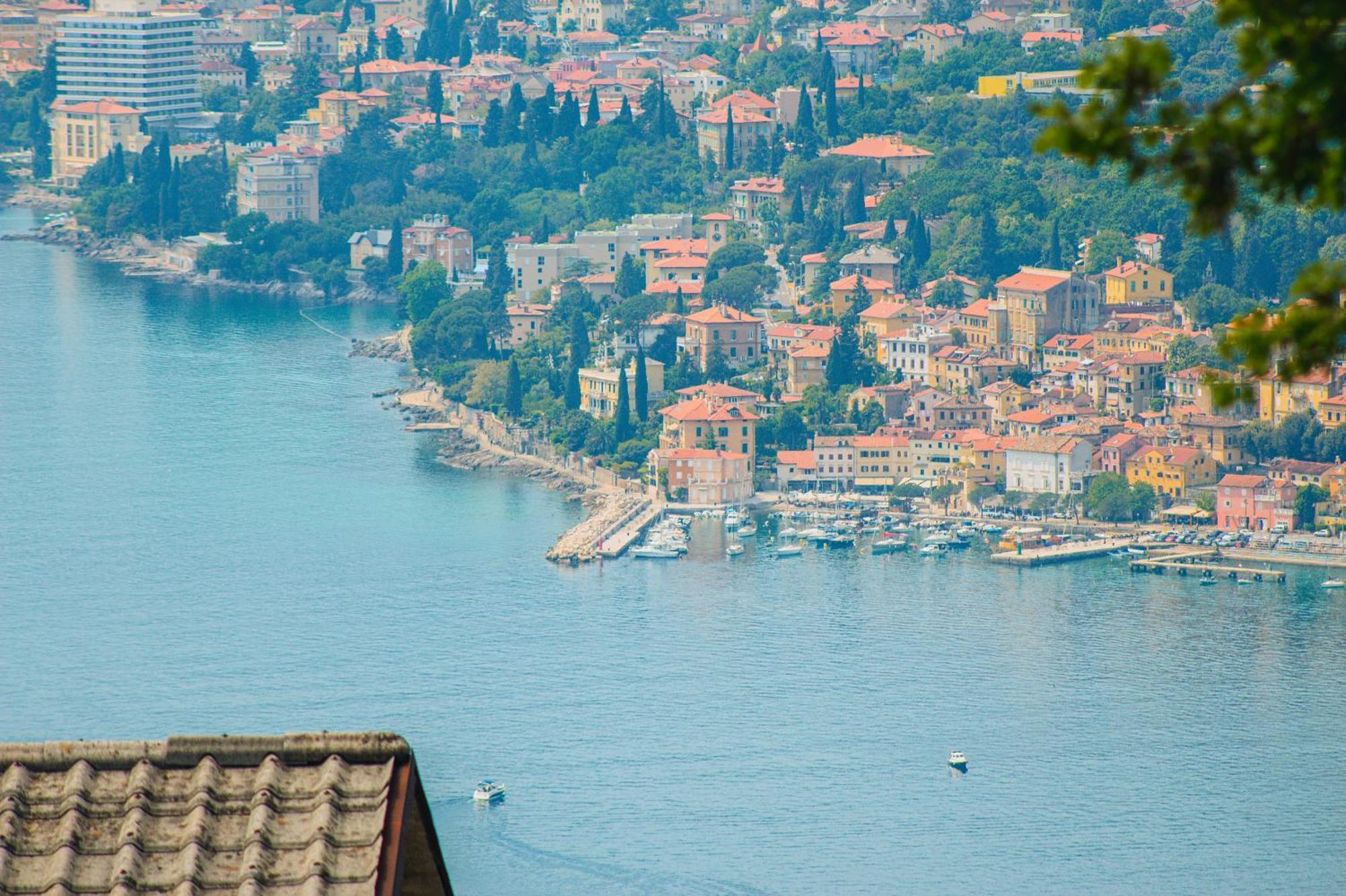 Sea View Retreat With 170Mbps Wifi And Sunny Balcony Apartment Kastav Exterior foto